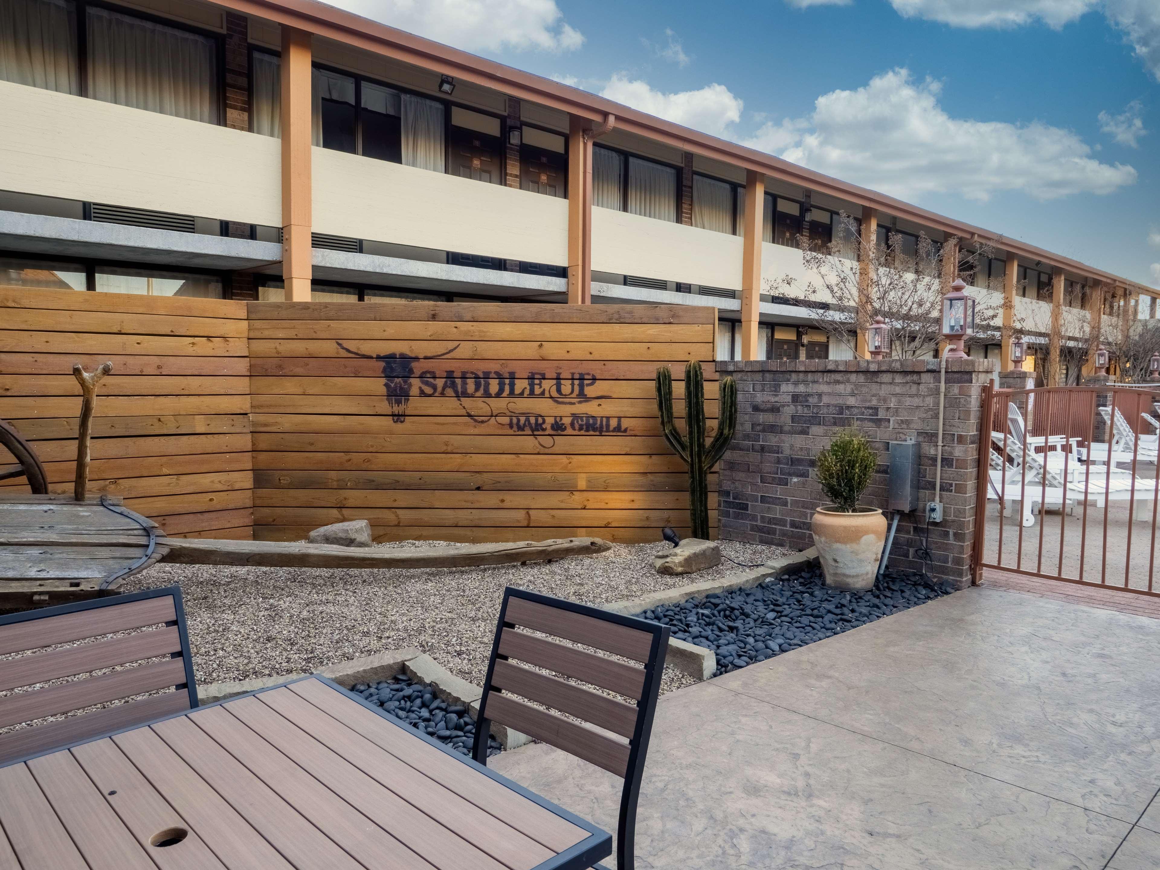 Best Western Plus Saddleback Inn And Conference Center Oklahoma City Buitenkant foto