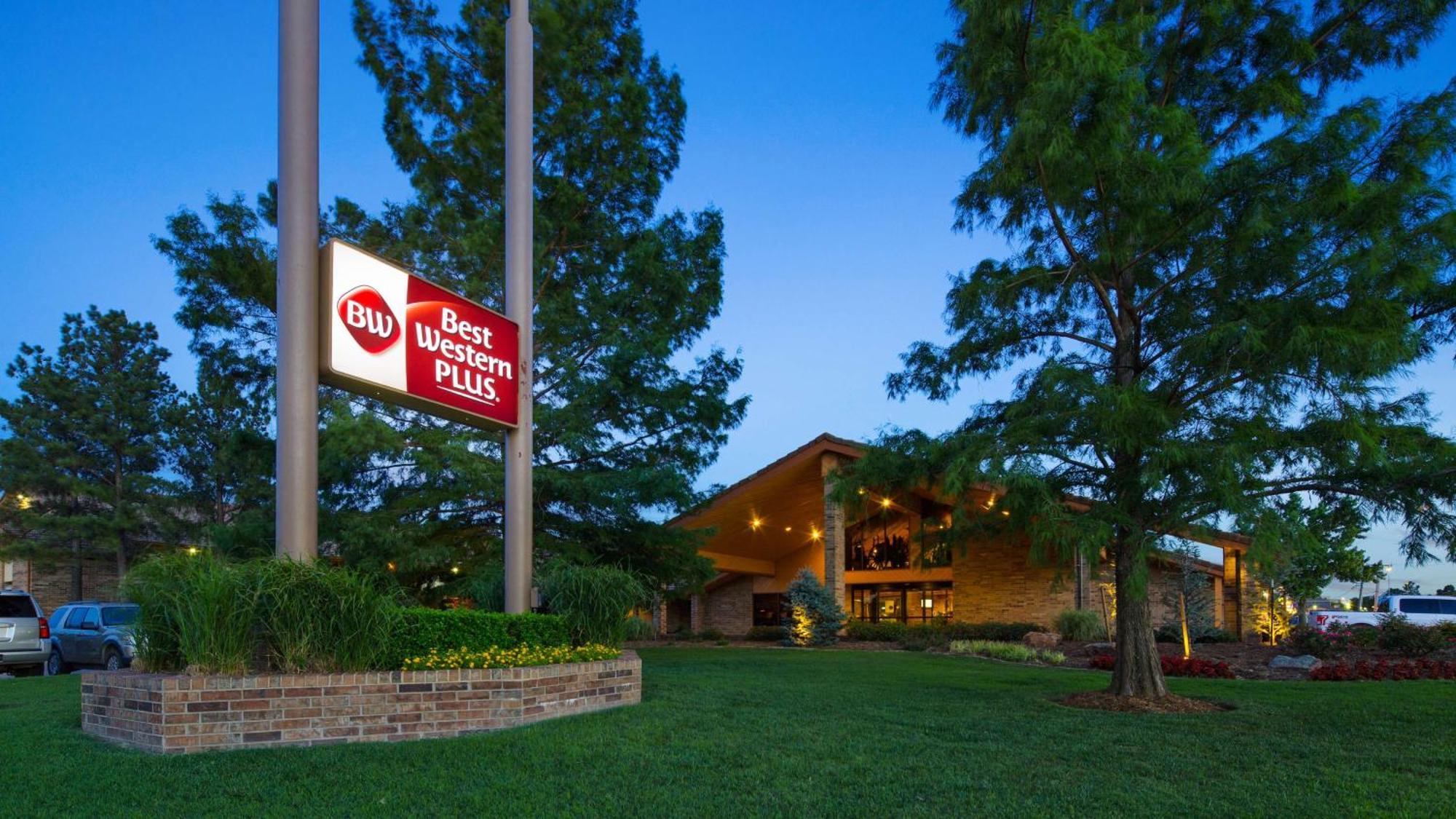Best Western Plus Saddleback Inn And Conference Center Oklahoma City Buitenkant foto