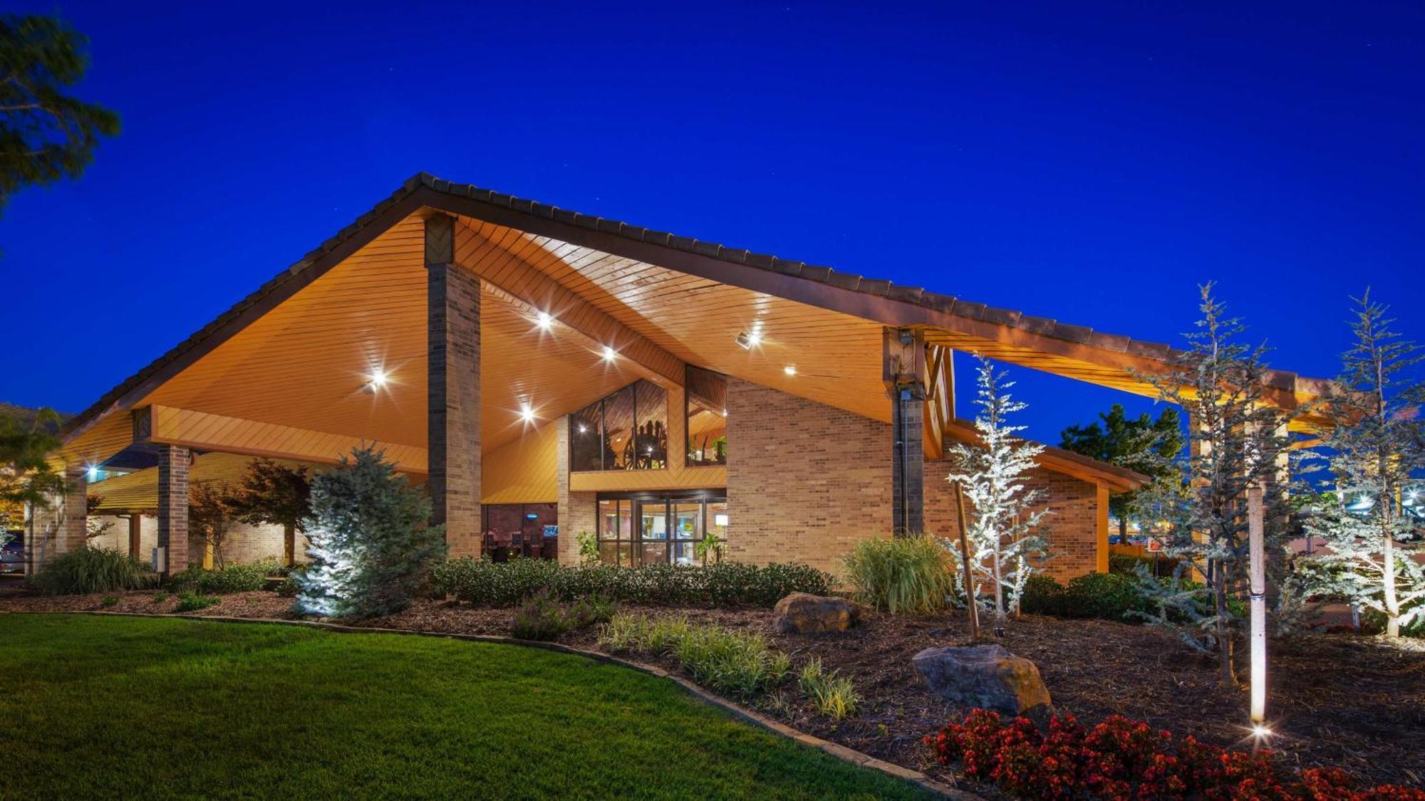 Best Western Plus Saddleback Inn And Conference Center Oklahoma City Buitenkant foto